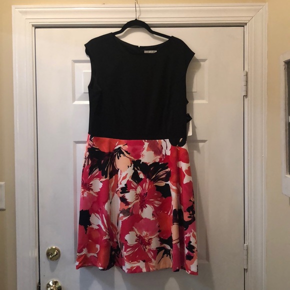 Dress Barn Dresses & Skirts - Black and floral dress